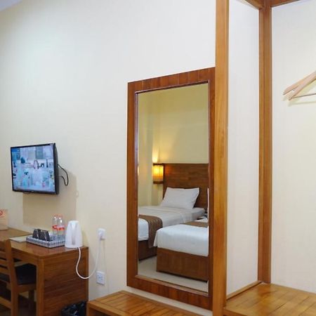 Syailendra Hotel Syariah Jepara Exterior photo