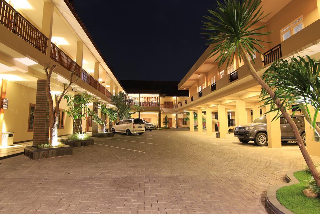 Syailendra Hotel Syariah Jepara Exterior photo