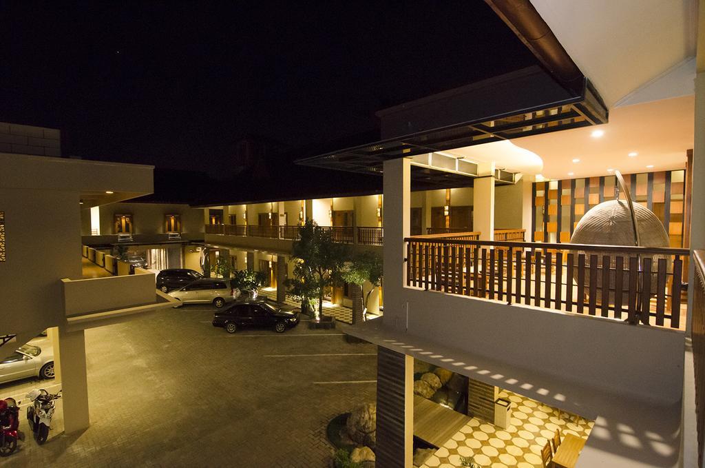 Syailendra Hotel Syariah Jepara Exterior photo
