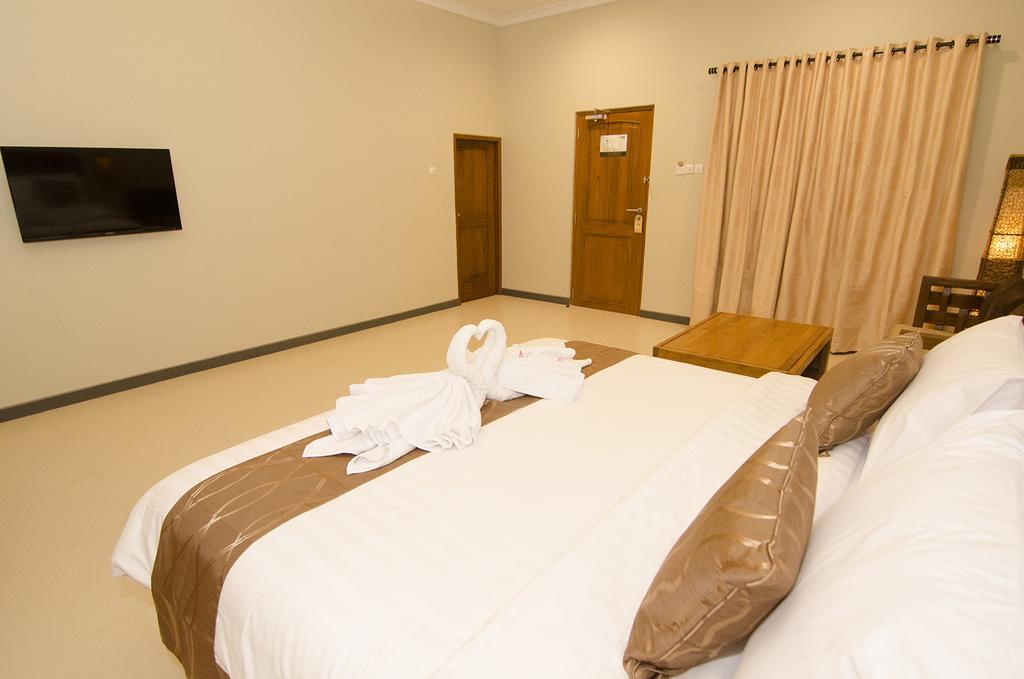 Syailendra Hotel Syariah Jepara Exterior photo
