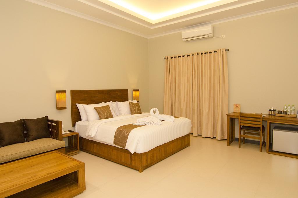 Syailendra Hotel Syariah Jepara Exterior photo